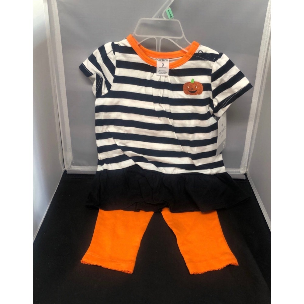 Carters Baby girl Halloween outfit - 9 months